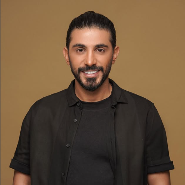 کسری زاهدی