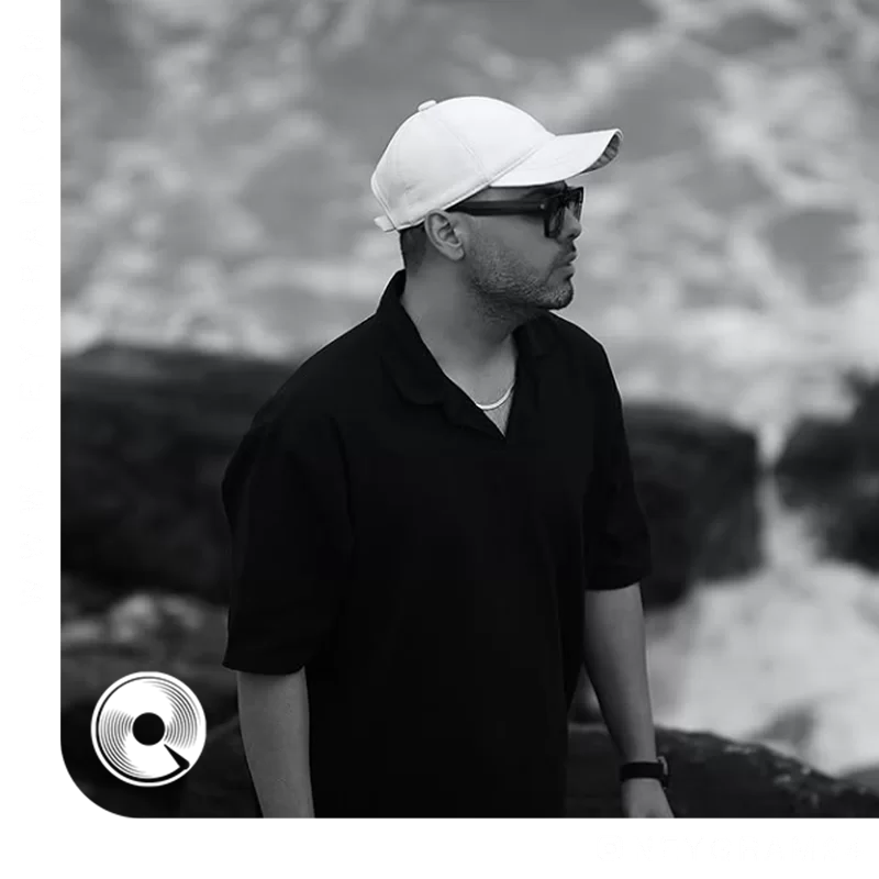 زنده باد عشق